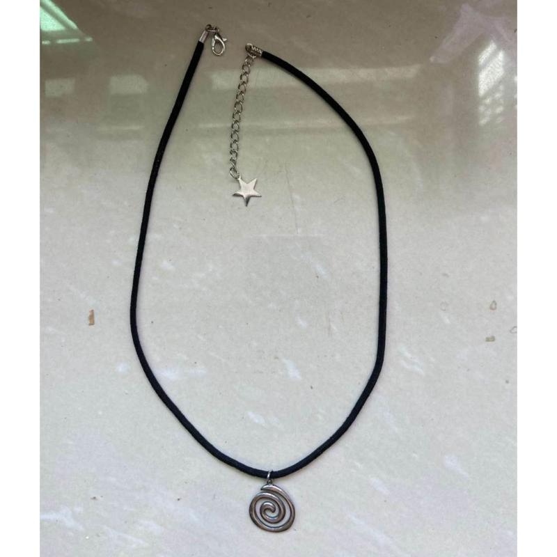 Spiraled Pendant Necklace Vintage Alloy Star Charm Neckchain Handmade PU Cord Neckwear Fashionable Neck Jewelry Gift