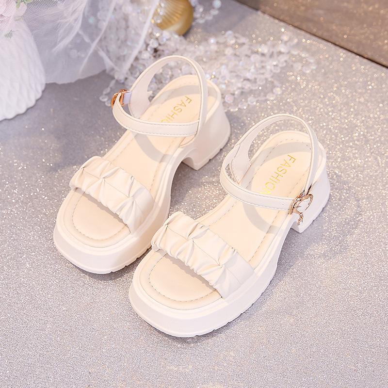 

Однословная пряжка с сандалиями на платформе женские 2025 лето новый красивый пляж морской берег увеличение роста пляжная обувь 40 бежевый