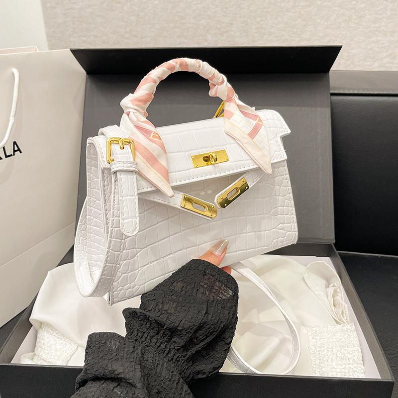 

Новая модная женская сумка через плечо с портативным ремешком с узором крокодиловой кожи