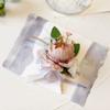 Umělé hedvábné květy růže Ženich Boutonniere Ženy Muž Špendlík Oblek Živůtek Svatba Knoflíková dírka Svatba Zápěstí Květina Party Dekor