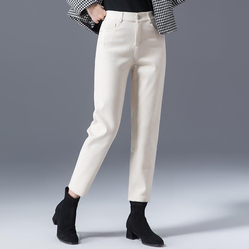 Women's Plus Size High-Waist Off-White Denim Jeans with Velvet Lining - Loose Fit Harem Style for Autumn/Winter 2024