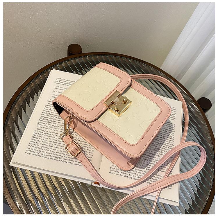 

Популярна цього року сумка Нова модна сумка 2024 року жіноча високоякісна текстурна сумка для мобільного телефону модна універсальна маленька квадратна сумка рожевий