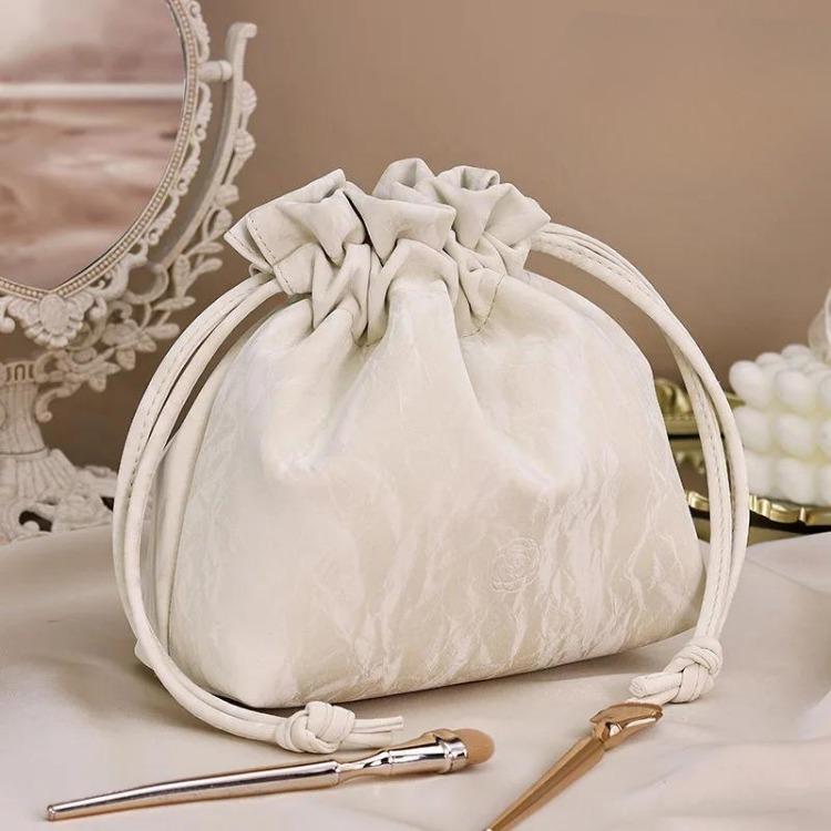 Ins Drawstring Makeup Bag Woman Cosmetic Bag Large Capacity Skincare Storage Bags Portable Handbag Travel Cosmetic Organizer