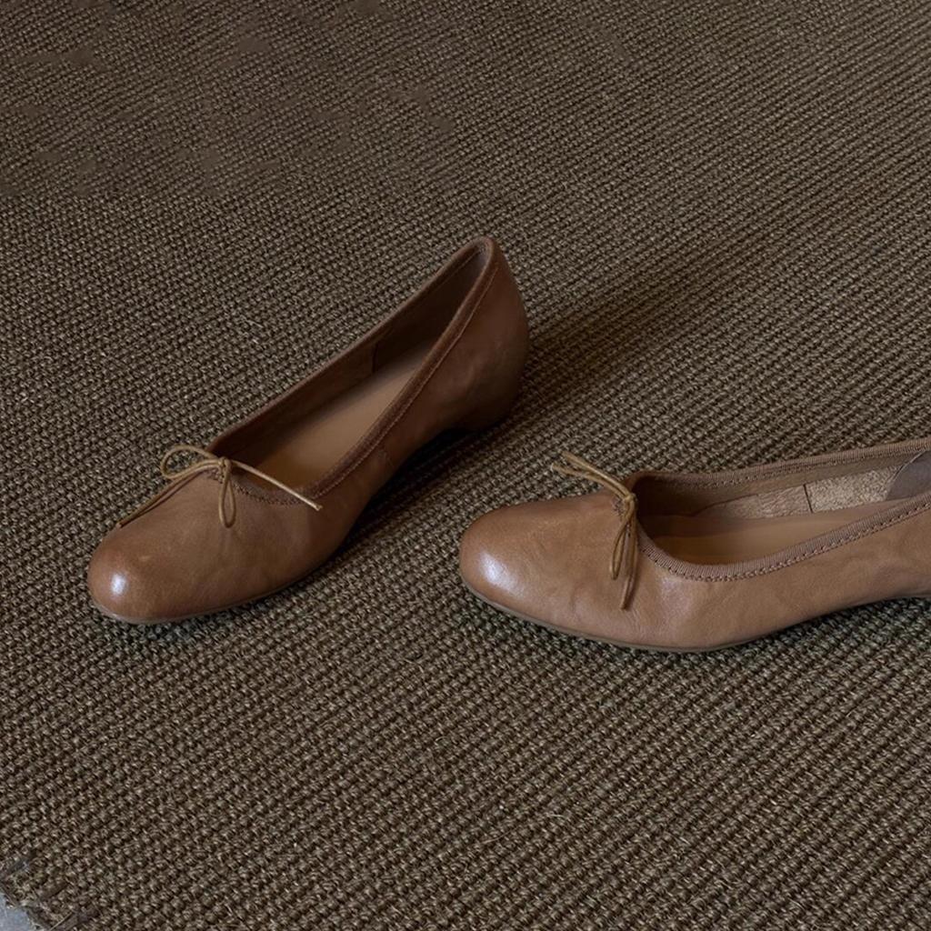 Sheepskin version~ retro thick heel women's commuting temperament niche design round head bow design light mouth women's single shoes