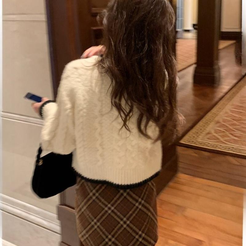 Spring Autumn Korean-French Retro Lazy Style Soft Cable-Knit Sweater Top for Women