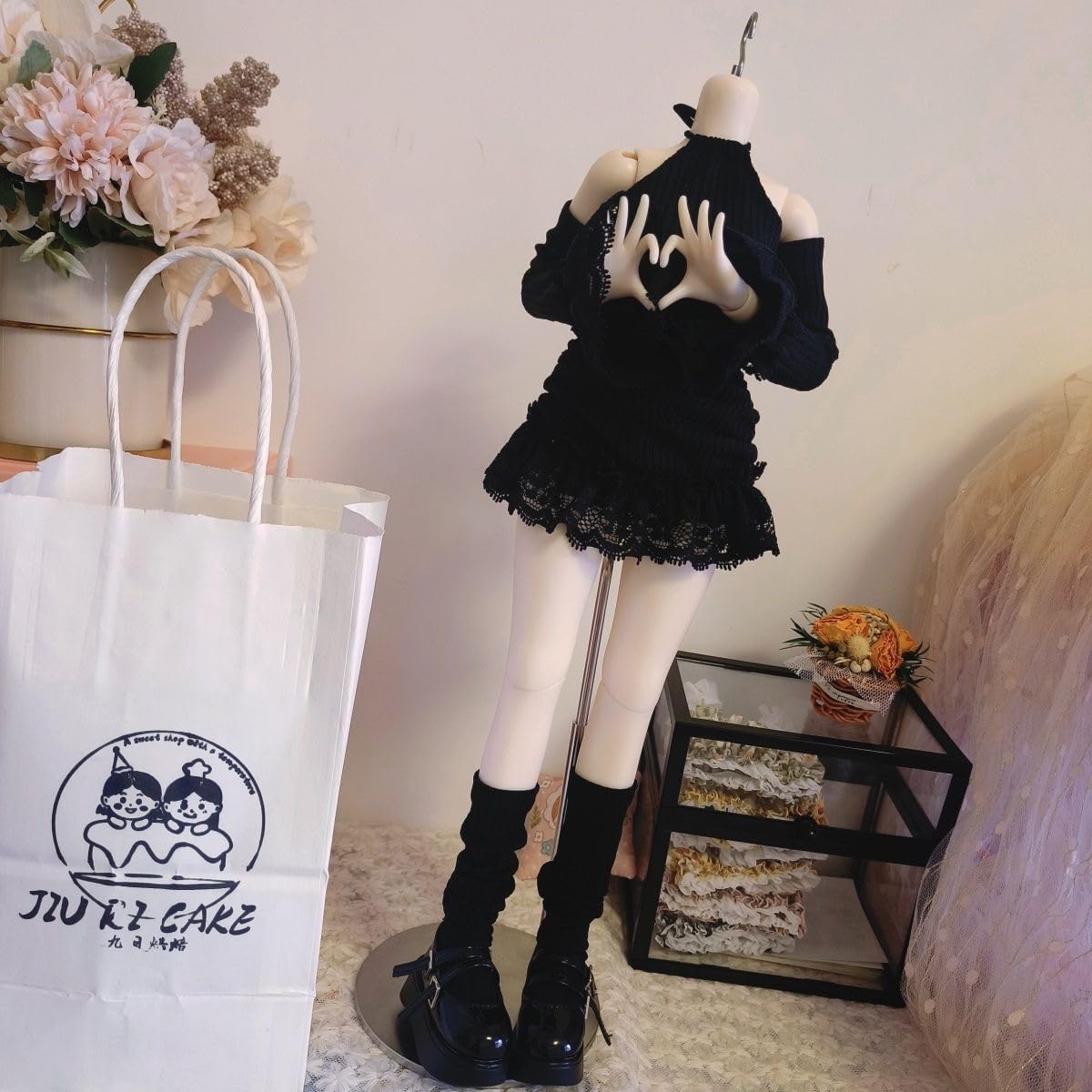 

HAMRETHYPPZ 14 16 13 BJD Ball-Jointed Doll Dress Doll Costume Maid Outfit Ball-Jointed Doll Dress-Up Elegant and Sophisticated Black Lace-Trimmed