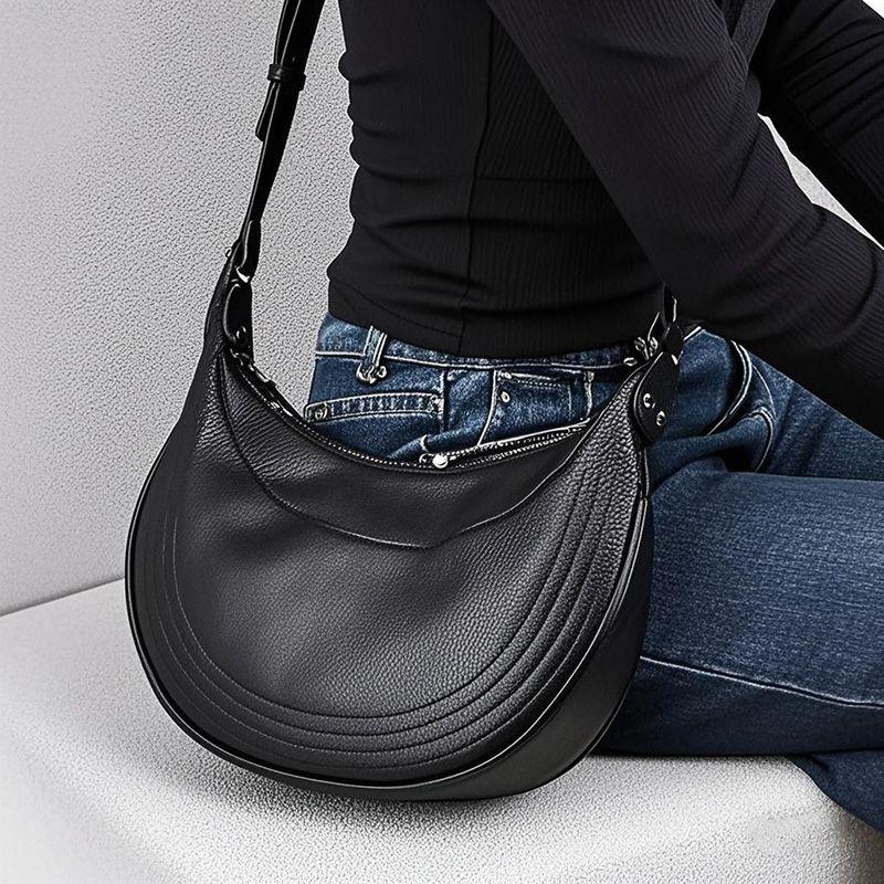 

Fashion Shoulder Cowhide Large Capacity Women s Bag Small size black [first layer cowhide]]