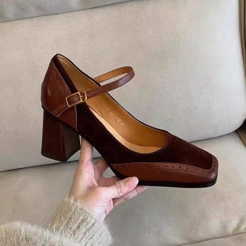 2025 New Fashion French Style Women's Black Square Toe Chunky Heel Thick Sole Buckle Slip-On Pumps Vintage Sandals for Ladies