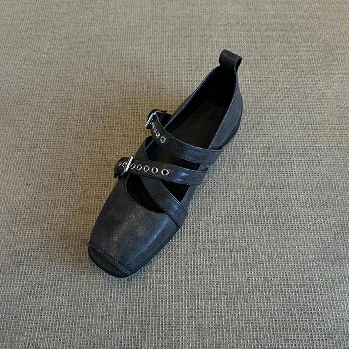 

Модная женская ретро обувь из натуральной кожи 2025 Новая мода Неглубокие балетки Женские с перекрестной кнопкой Квадратный носок На плоской подошве Мэри Джейн 40 чёрный