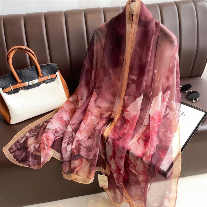 New Silk Beach Stoles Women Hijab Scarf Sunscreen Shawl Wraps Ladies Scarves Foulard Beach Stoles Female Bandana Echarpe