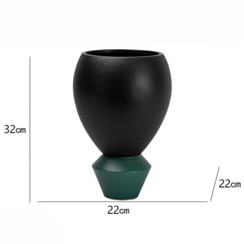Modern Vase Luxury Decorative Vases Interior Aesthetic Flower Bottle Elegant Flower Bottles Table Decoration and Accessories