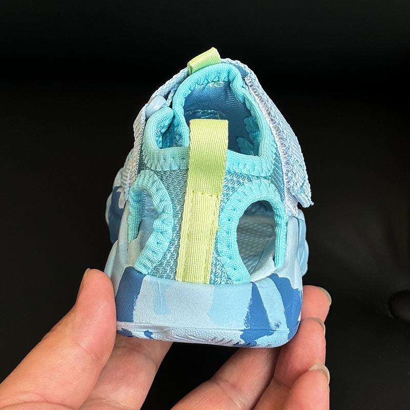 Quick-Dry Waterproof Summer Beach Sandals for Kids - Closed-Toe, Non-Slip Water Shoes for Boys, 2026.