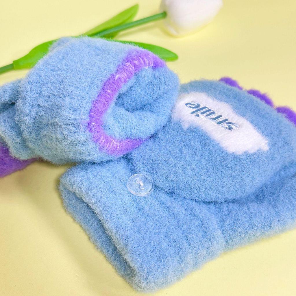 Children's Velvet Thickened Knitted Gloves: Warm, Finger-Accessible, Cartoon Design for Autumn/Winter