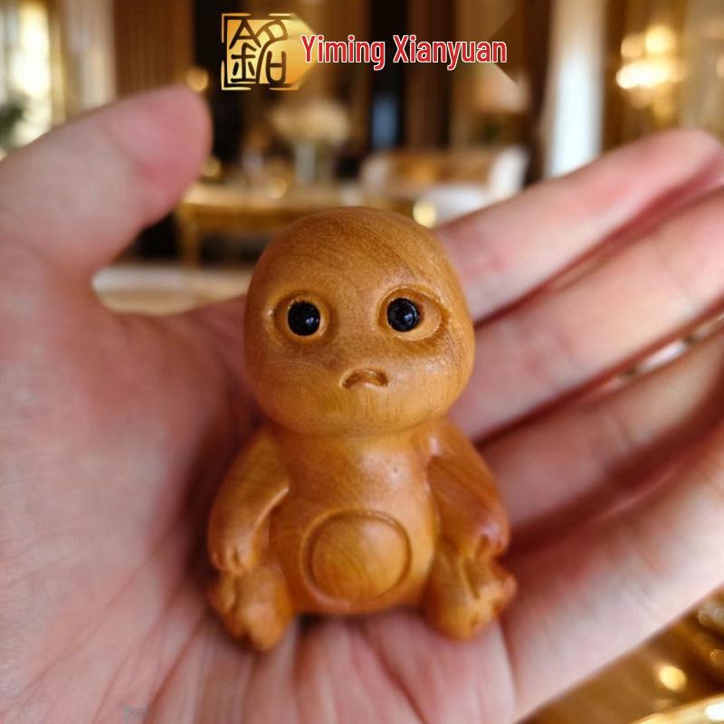 Rosewood Bamboo Joint Golden Cicada Carving – Boyfriend's Personal Ornament