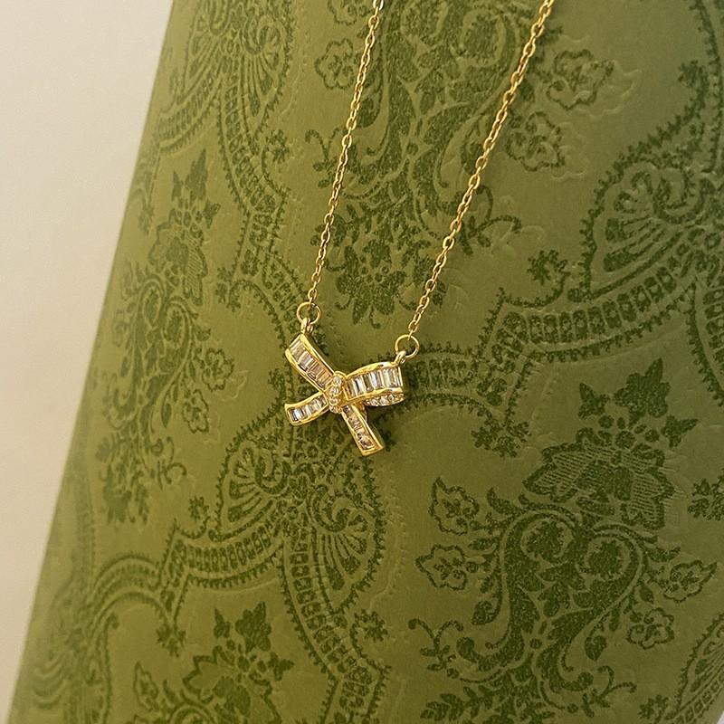 Women's Classic Luxury New Design Stainless Steel Silver Plated Bow Necklace and Earring Set Zircon Pendant Party Jewelry