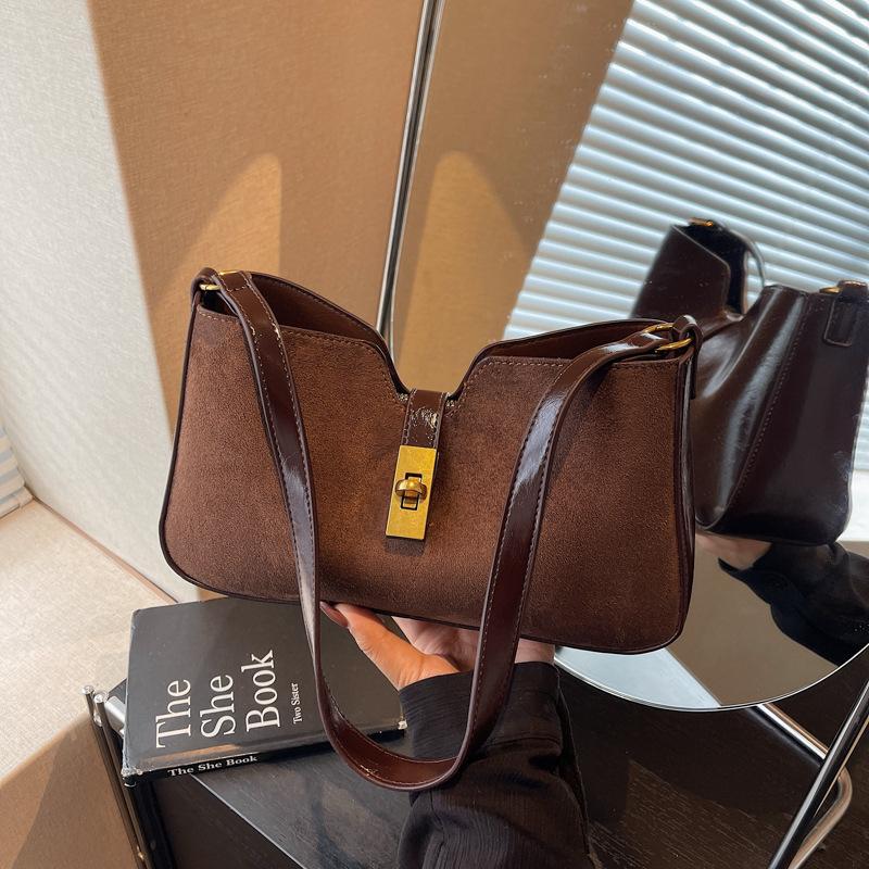 

Сумка под мышкой женская 2025 новая сумка-мессенджер с высоким чувством популярная повседневная универсальная сумка через плечо осень-зима сумка-багет темно-коричневого