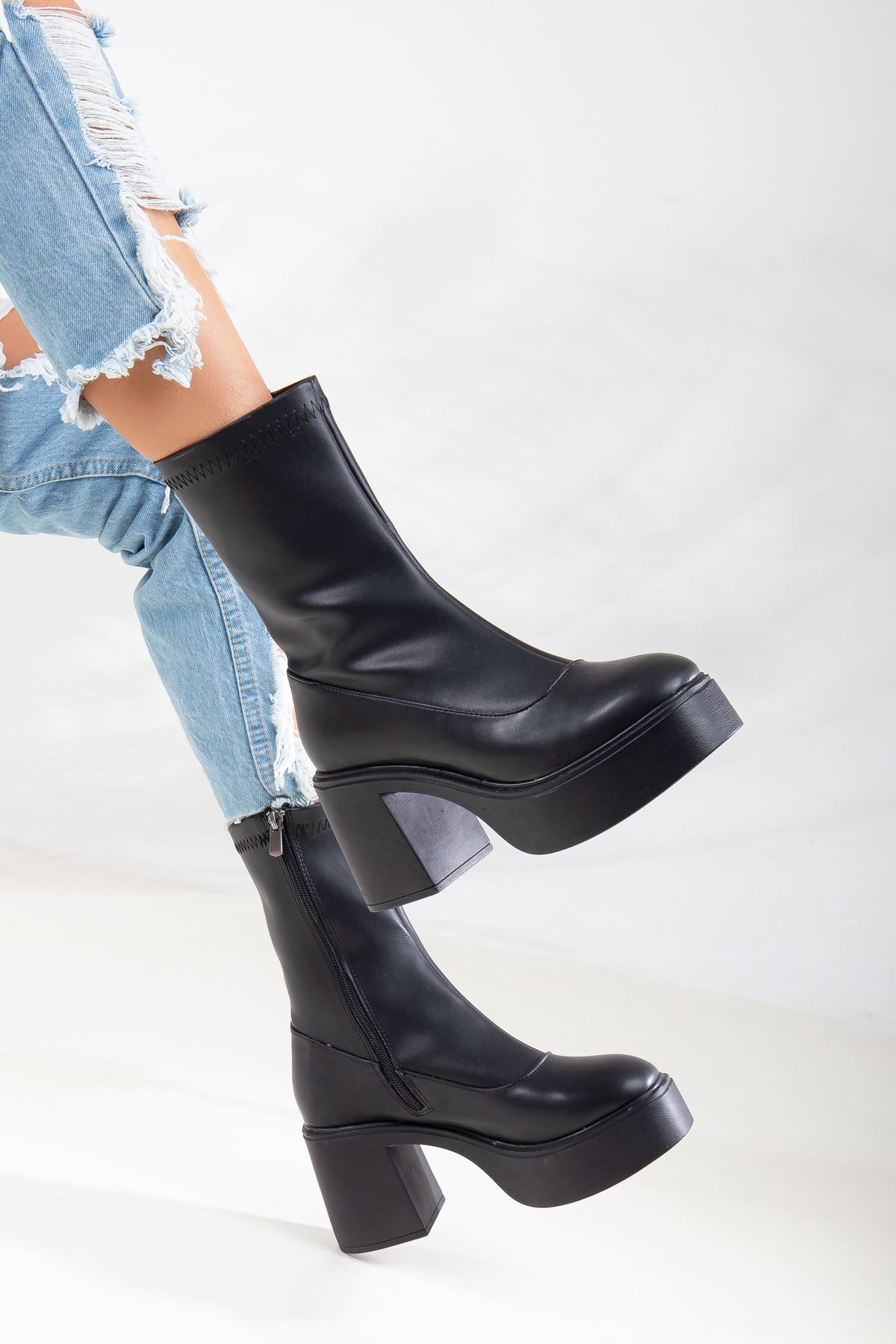 

Women Modern Chic Fashion Cindy Stretch Heel Platform Ladies Boots Black Skin 37