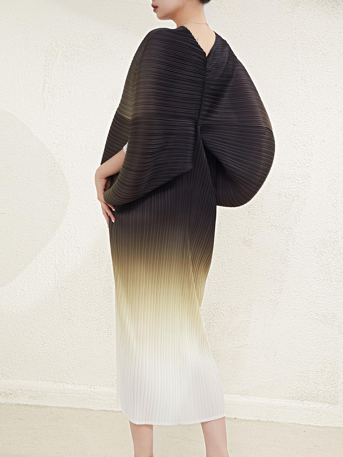 

Женское платье макси с принтом, V-образным вырезом, плиссировкой и рукавами «летучая мышь» One Size (90-180) светло-желтого