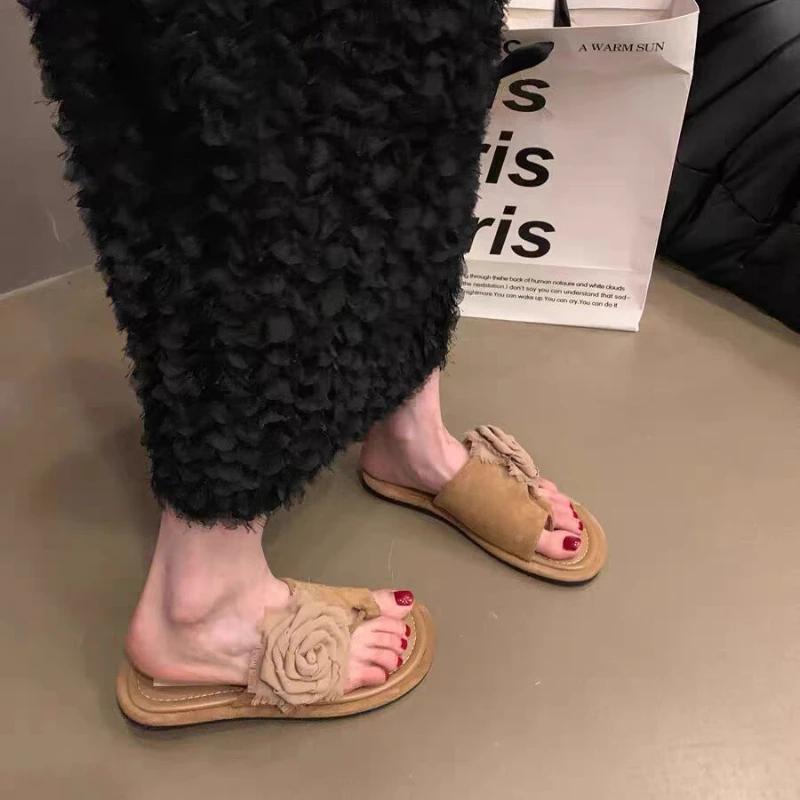Fashion Women's Slippers New Summer Flat Round Toe Rose Sandals Fashionable Comfortable Soft Sole Wear-resistant Slippers Women Shoes