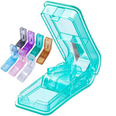 Transparente Pillenaufbewahrungsbox in Bonbonfarben mit Pillenschneider aus Edelstahl, Tablettenteiler, tragbare Mini-Pillendose für unterwegs