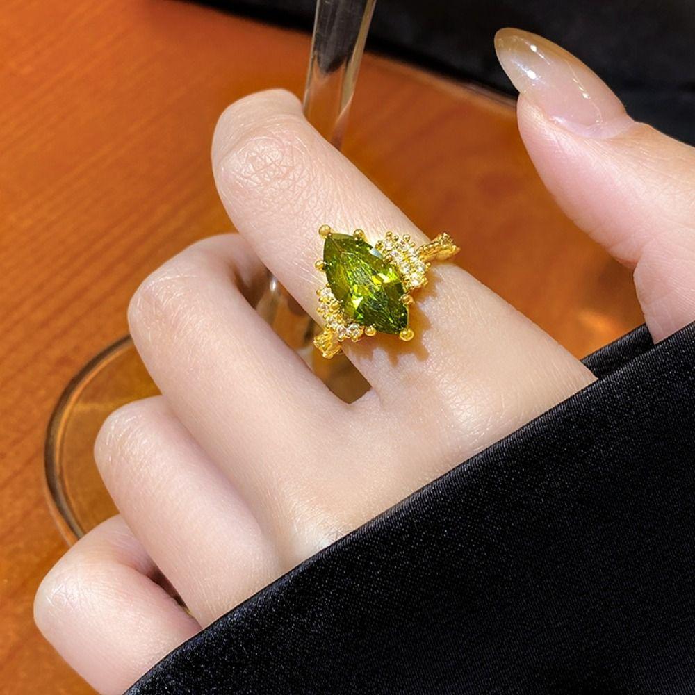 French Style Green Rhinestone Rings Exquisite Shining Rings Fashion Vintage Zircon Rings  Party