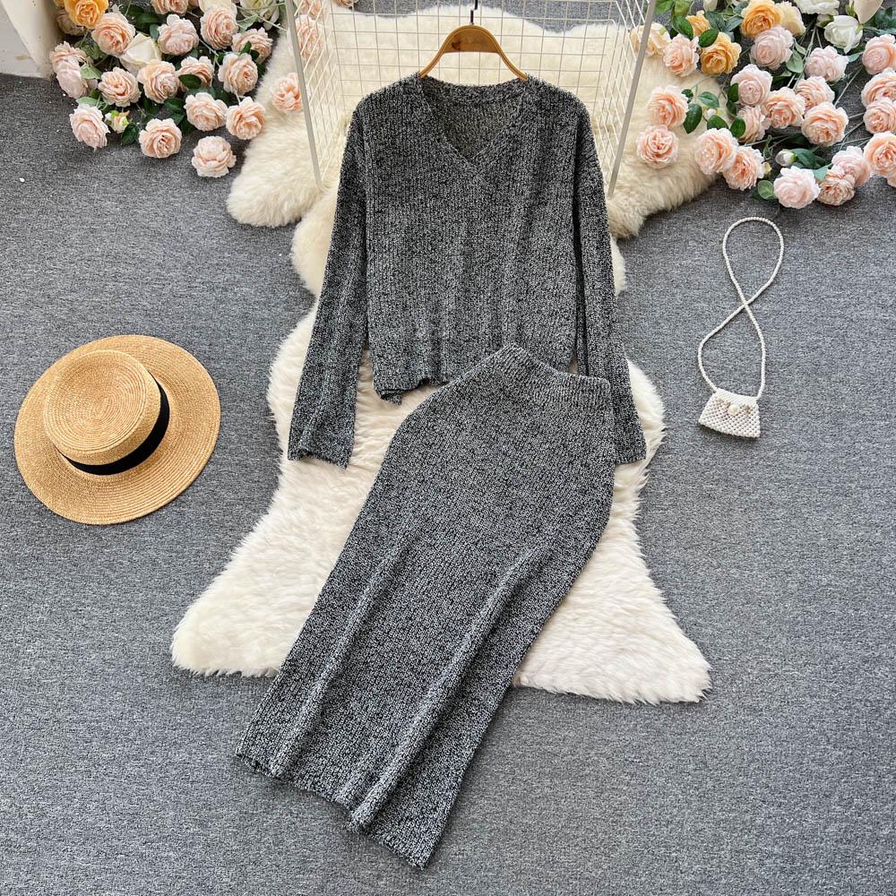 Autumn And Winter Loose V-Neck Knitted Sweater Vintage Pullover Sweater + Mid-Length Half-Body Skirt Two-Piece Set