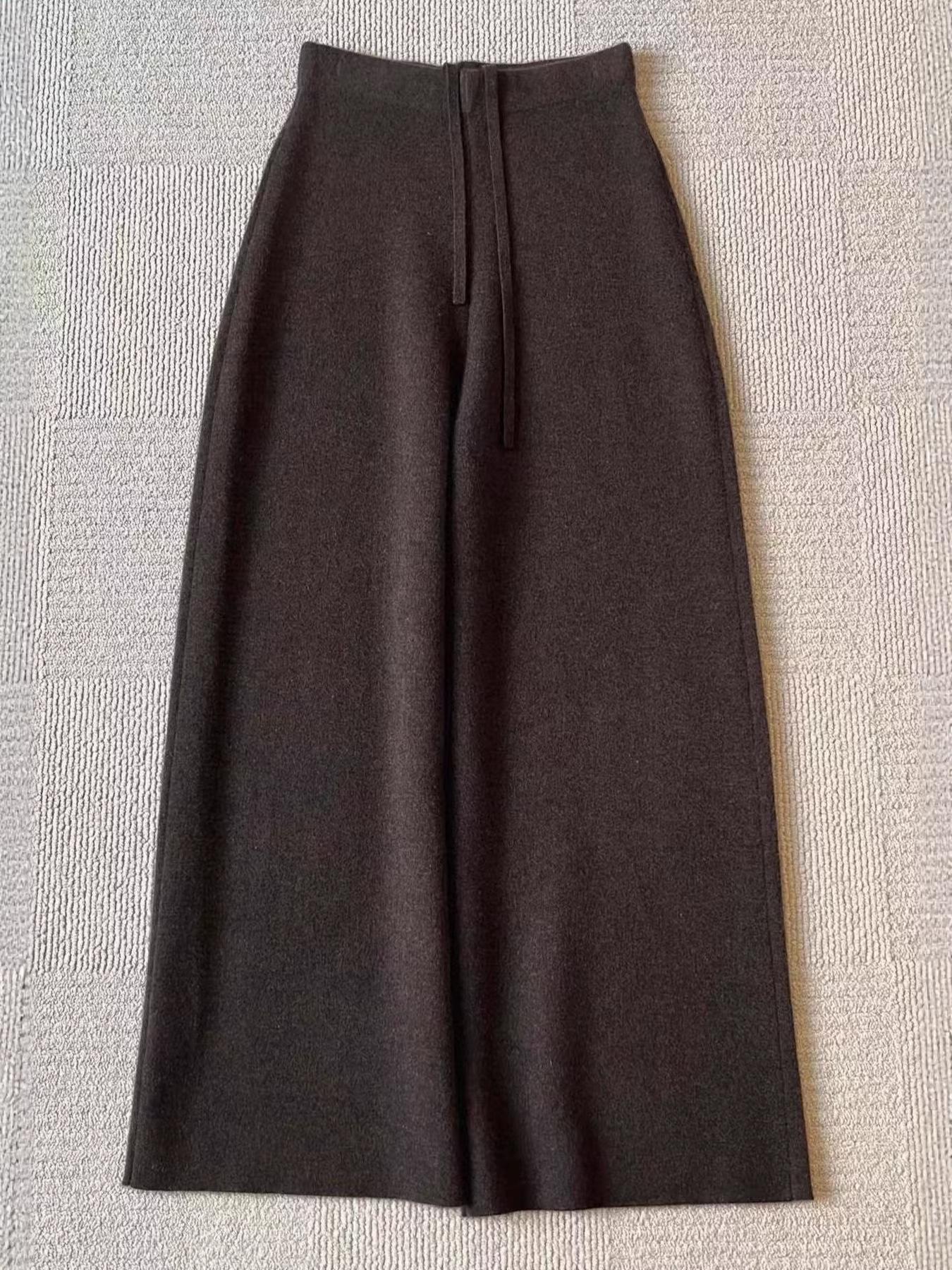 

Широкие брюки из шерсти и кашемира Size 4