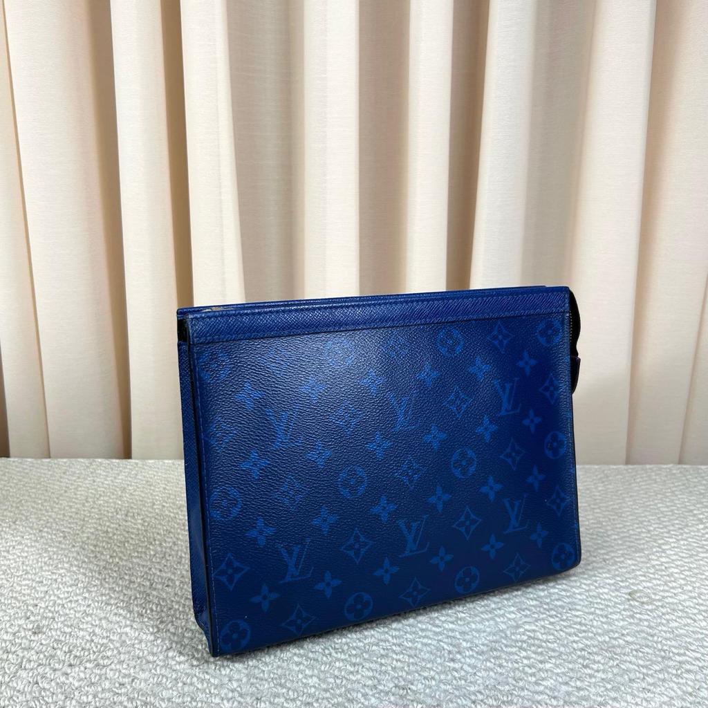 [Pre-Owned] Pochette Voyage Classic Monogram Portable Zipper Toiletry Bag Medium - Very Good #EFSP4K