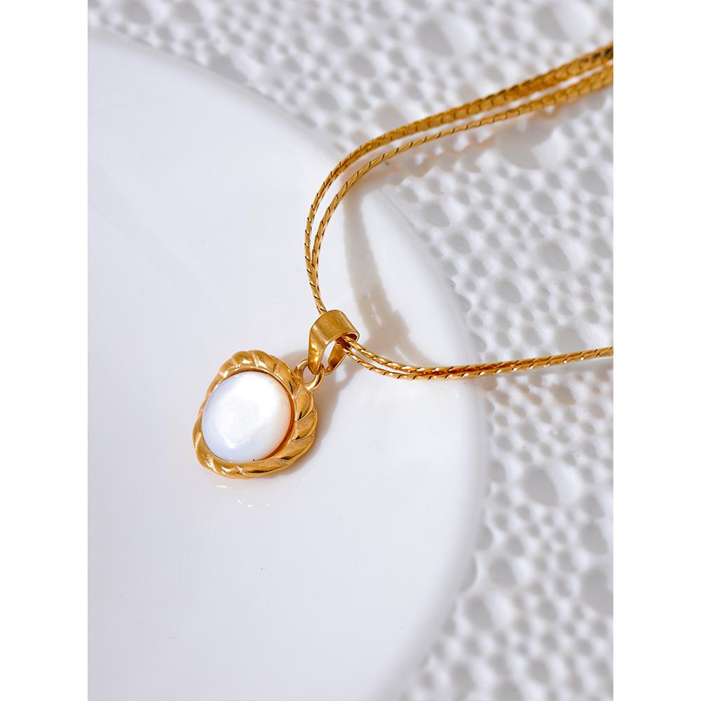 Yhpup Stylish Natural Shell Round Chic Pendant Necklace Water Resistant Stainless Steel Elegant Chain Temperament Jewelry Gift
