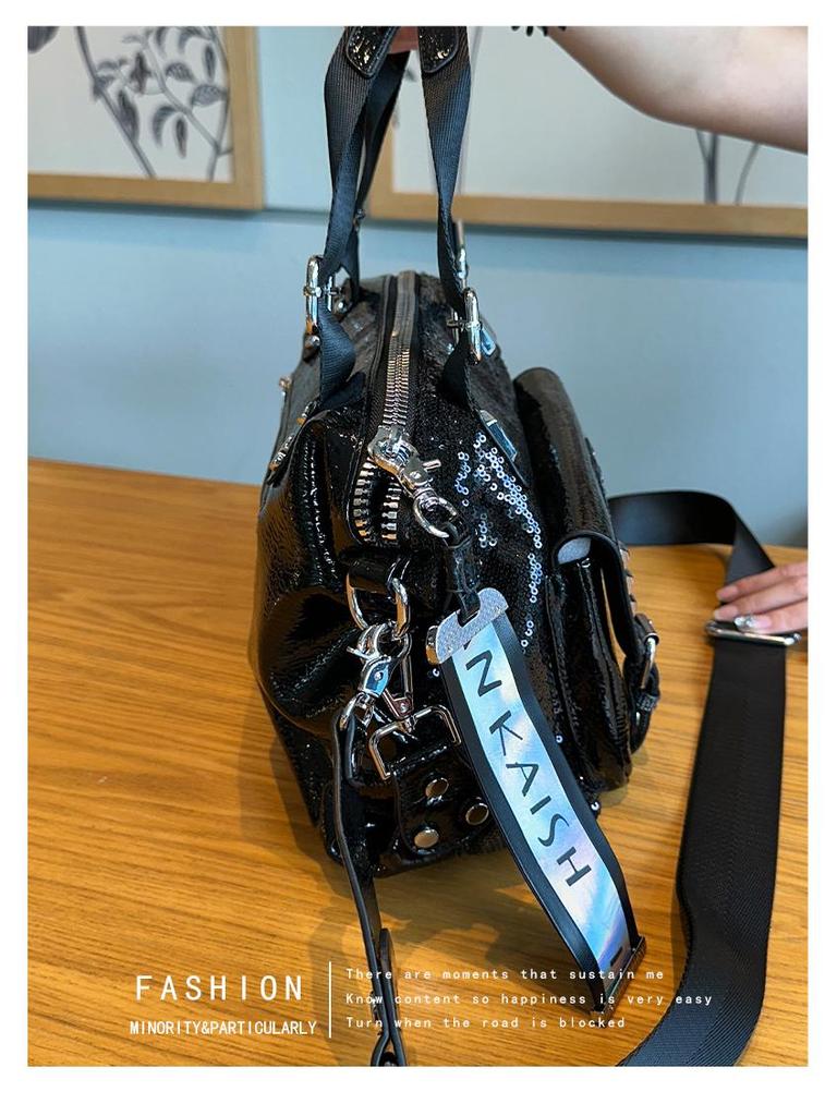 Luxusní dámská crossbody kabelka z roku 2025: Velká kapacita, evropská a americká móda, ideální pro maminky