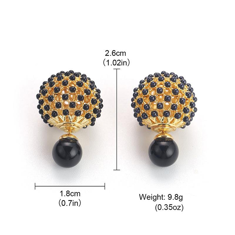 

French temperament electroplating hollow ball earrings, earrings, high-end stud earrings, jewelry accessories, retro diamond-set geometric atmosphere