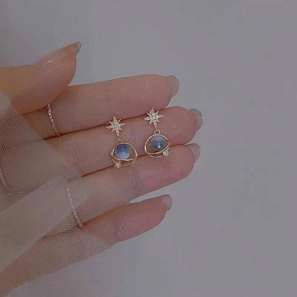 

Korean New Blue Fishtail Long Ear Line Earring For Women Exquisite Imitation Pearl Tassel Zircon Leaf Earrings Party Jewelry