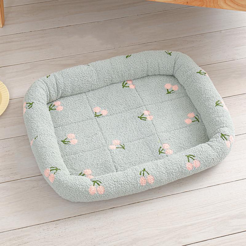Pet Cloud Velvet Nest: Cozy Mat for Small Dogs & Cats