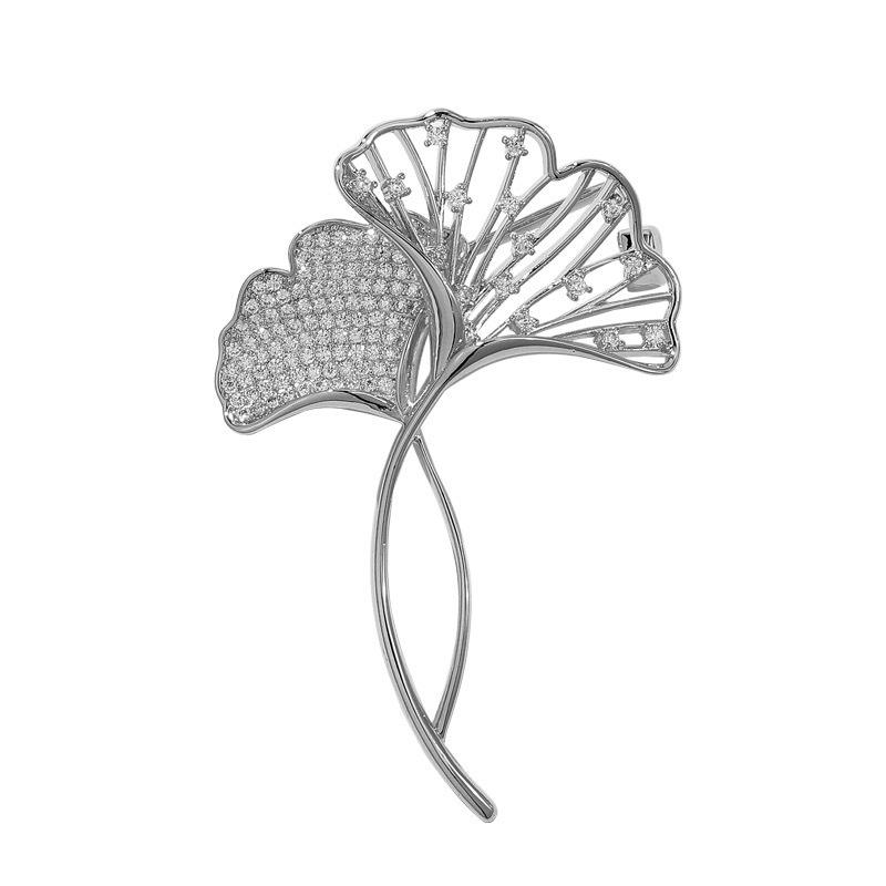 

Брошь с бриллиантами и жемчугом в виде гинкго билоба, темперамент, двойное назначение, противоослепляющая одежда, аксессуары серебряный