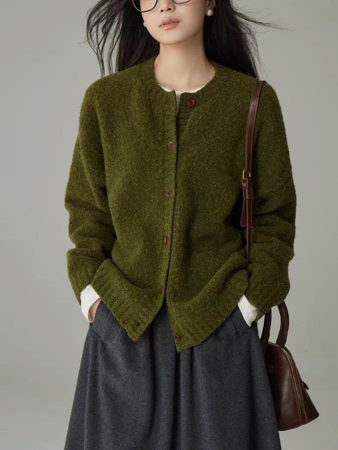 Women's Retro Avocado Green Knit Cardigan – Soft, Loose, Thick, Round Neck Sweater Coat for Autumn/Winter