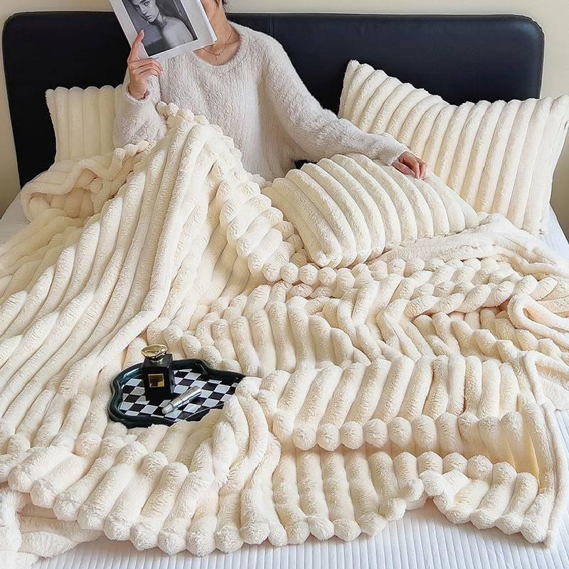 Office Nap Blanket With Solid Color Striped Design For Spring Autumn Relaxation