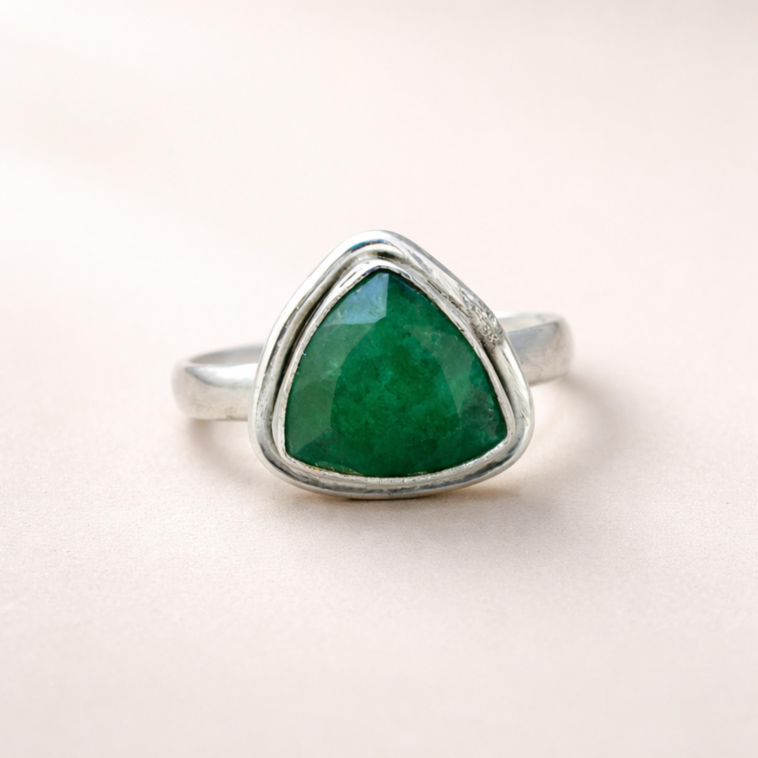 

Trillion Cut Green Emerald Ring in 925 Sterling Silver – Minimalist Gemstone Ring, Handmade Jewelry 4 серебряный