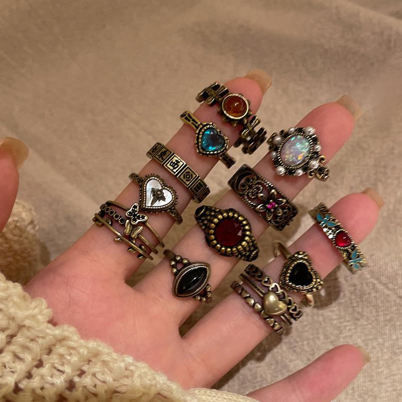 2025 Retro Ethnic Open Index Finger Ring for Women - High-End, Stylish, Personalized Design