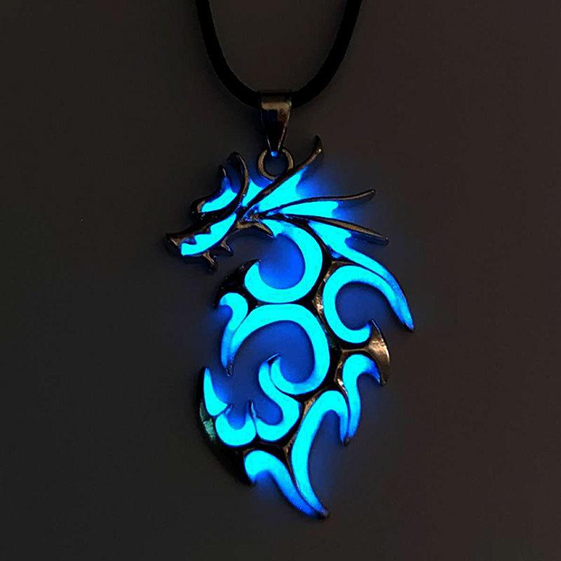 Vintage Punk Luminous Dragon Pendant Necklace Luminous Fire Dragon Pendant Necklace Glow In Dark Party Hallowenjewelry Gift