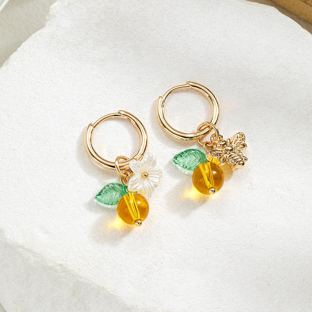 Simple and Cute Bee Flower Pendant Earrings with Personalized Asymmetrical Copper Round Buckle Earrings