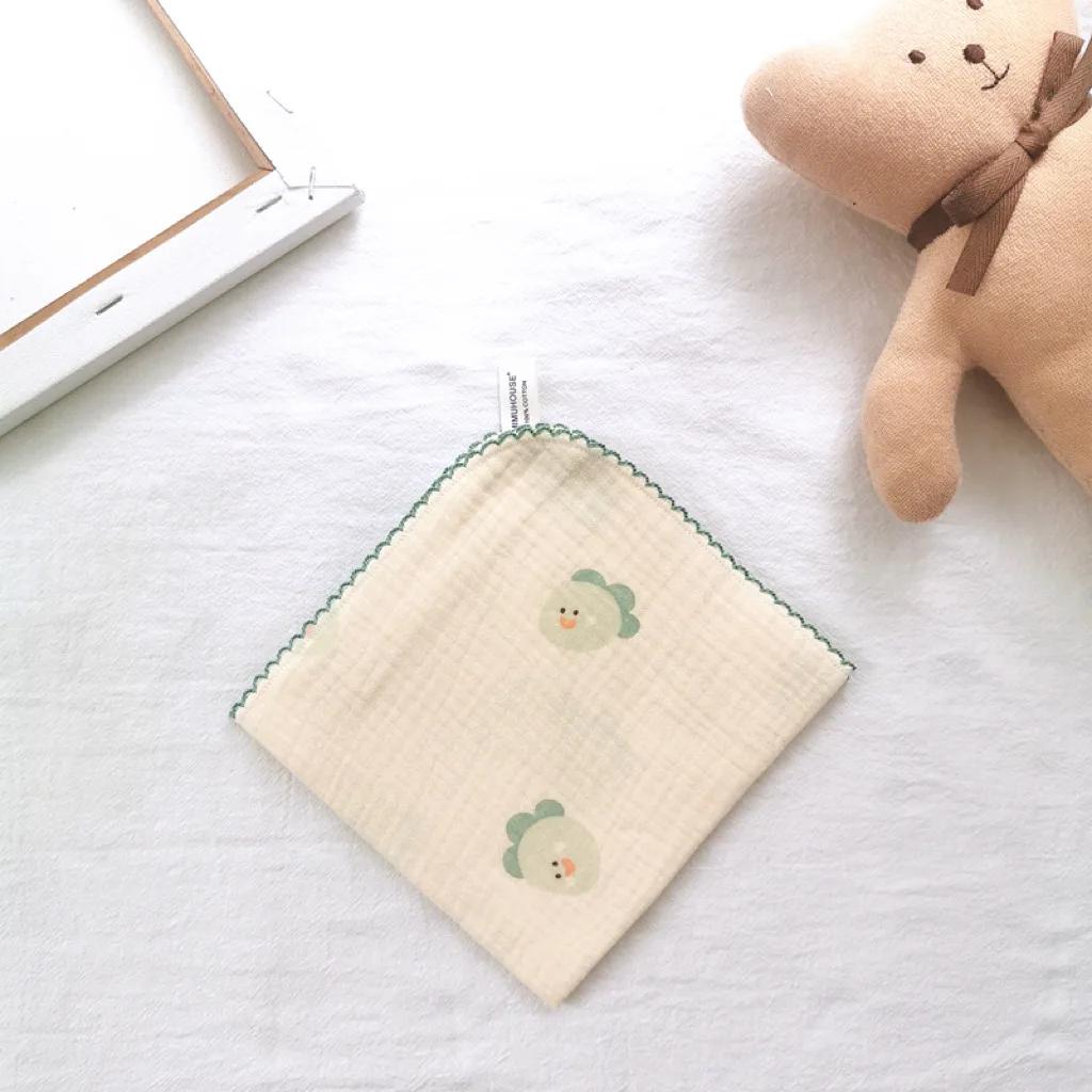 Cotton Baby Face Towel Newborn Baby Items 4 Layer Muslin Baby Bibs Handkerchief Soft Saliva Towel Triangle Feeding Burp Cloths