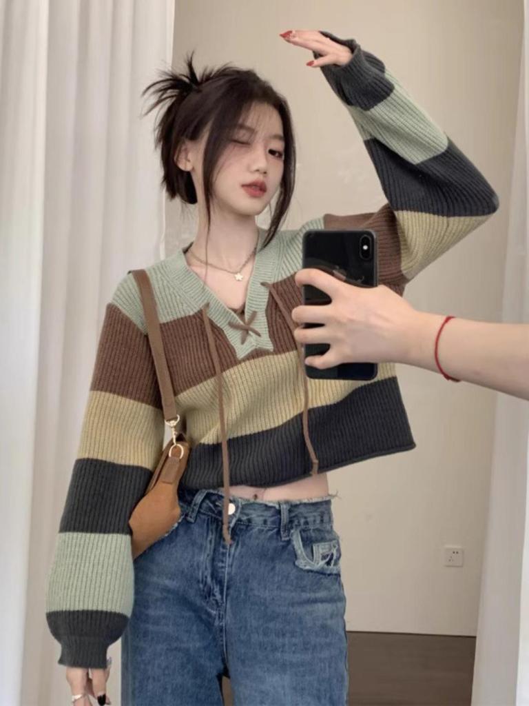 Neuer Damen V-Ausschnitt Gestreifter Farbblock Langarm Strickpullover - Figurbetonender und schicker kurzer Stil für Herbst/Winter