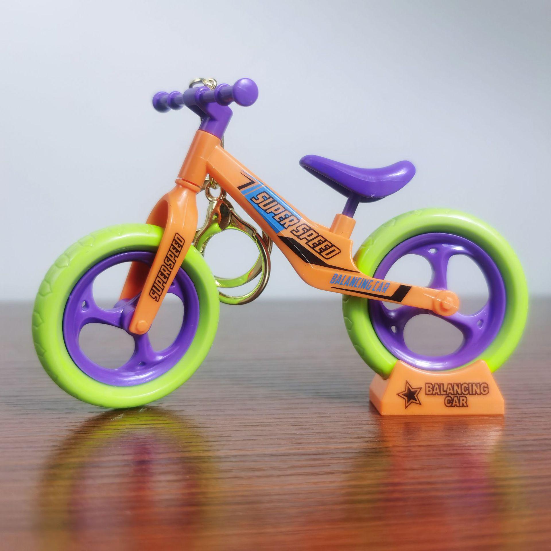 

Креативний Веселий Брелок для Ключів у Вигляді Подвійного Велосипеда, Подарунок