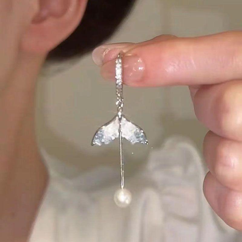 

Stylish French Mermaid Hot Women s Pearl Earrings Silver fishtail earrings