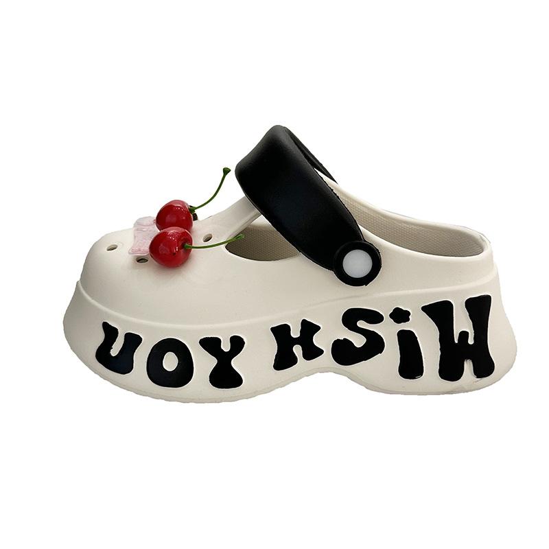 Thick-soled heightening bag head slippers women's spring and summer 2025 new outer wear beach non-slip and deodorant student hole shoes