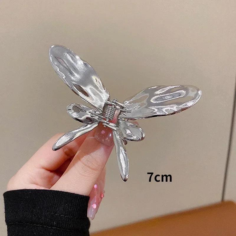 Neue silberfarbene Metall-Schmetterlings-Haarklammern Accessoires für Frauen Mädchen Trendige einfarbige matte blaue rosa kleine Hai-Krabben-Haarspange