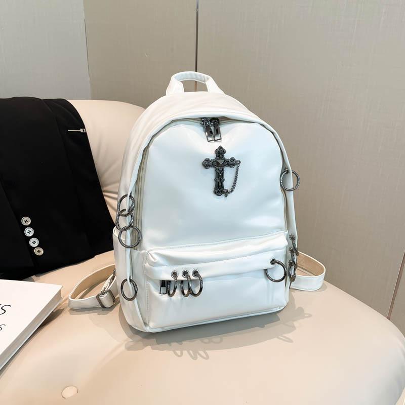 Zaino1011 nuovo stile punk personalità europea e americana zaino con borchie a croce zaino in PU tendenza moda borsa da donna