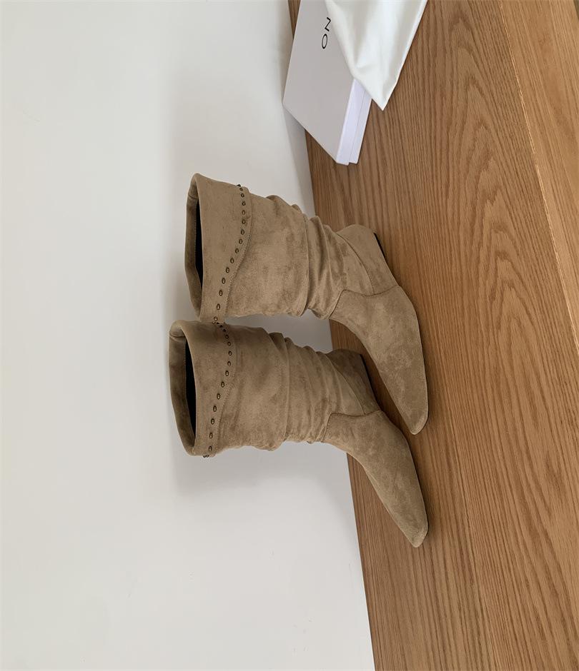 

In the autumn and winter of 2025, the new fashionable versatile high-heeled pointed-tipped pleated piled boots wear two thin-heeled medium-heeled m 40 хаки