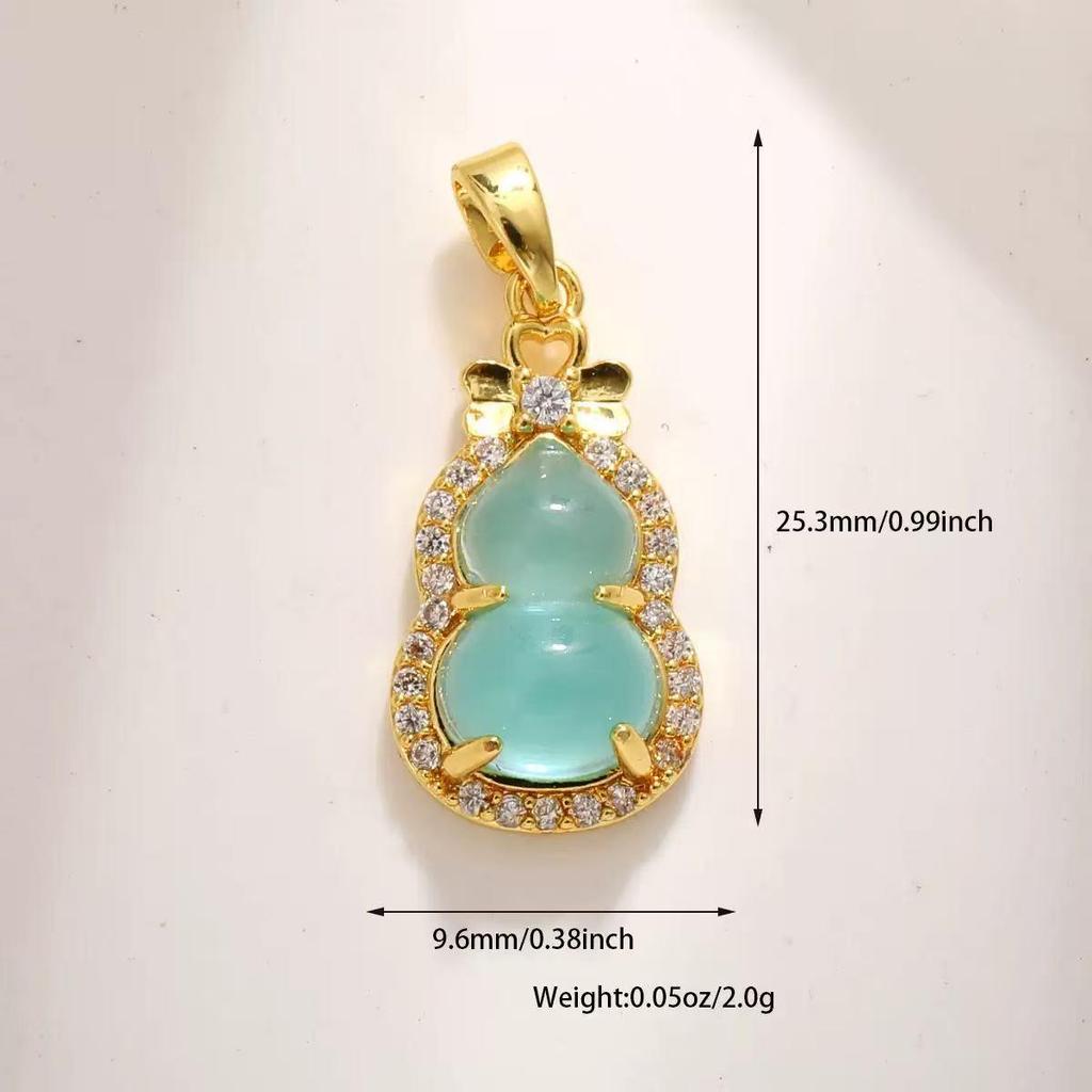 Elegant Green Chalcedony Gourd Pendant Necklace - Women's Versatile Chinese Style