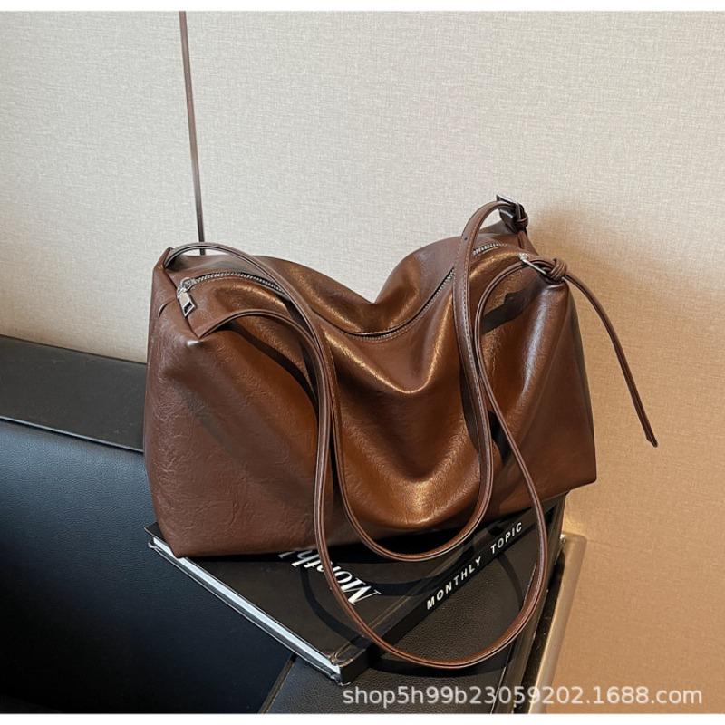 

Autumn and winter retro large-capacity bag women s new fashion commuter shoulder bag soft surface handbag